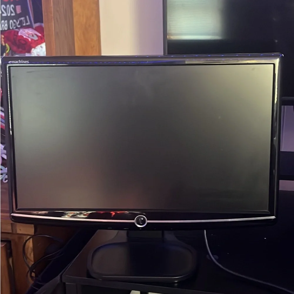 19” eMachines Black Monitor